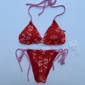 Dippin’ Daisy’s Palm top & Bondi bottom